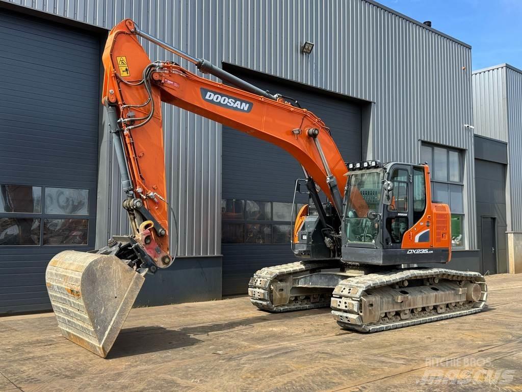 Doosan DX235LCR-5 Crawler excavators