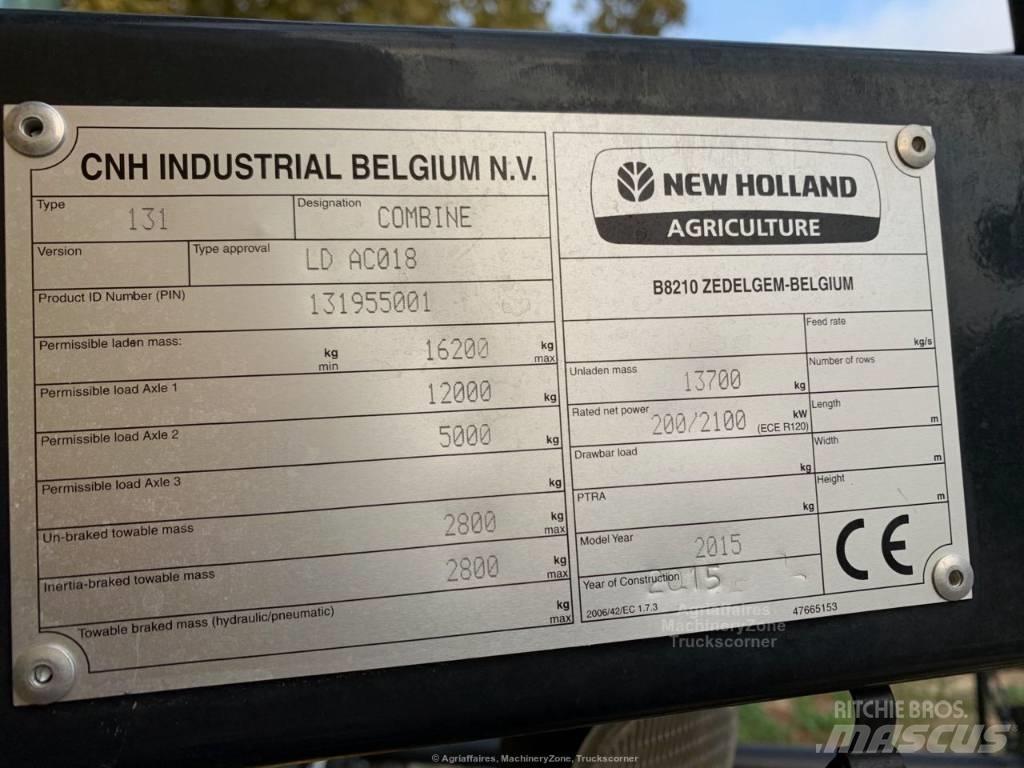 New Holland CX 5090 Combine harvesters