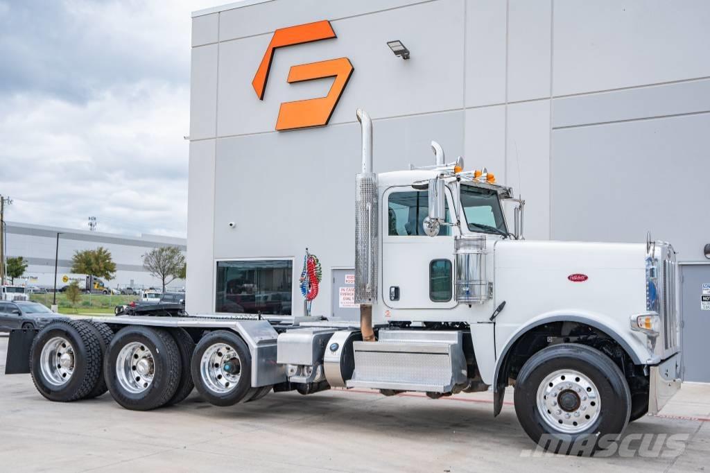 Peterbilt 389 Prime Movers