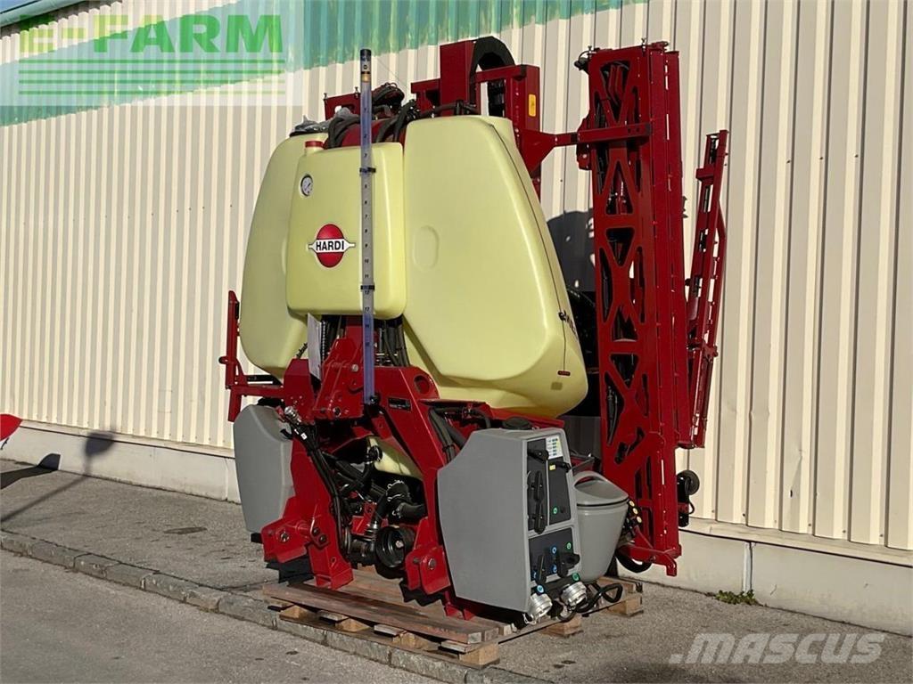 Hardi Mega 1500 Trailed sprayers