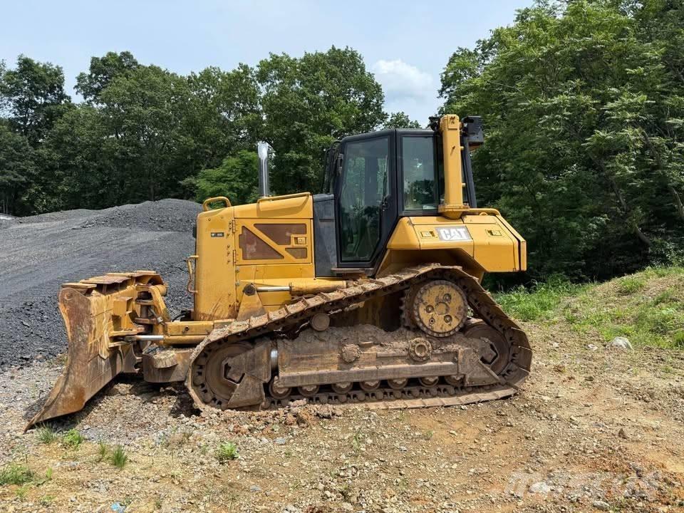 CAT D 6 N XL Crawler dozers