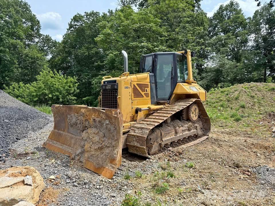 CAT D 6 N XL Crawler dozers