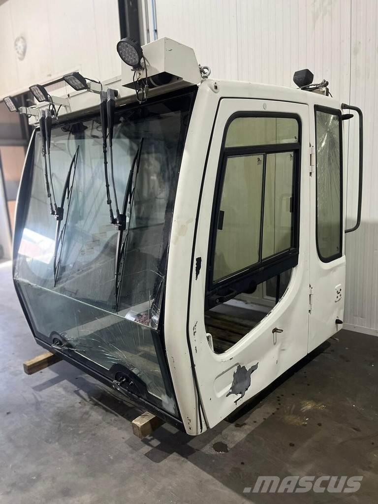 Liebherr Cabine Other components