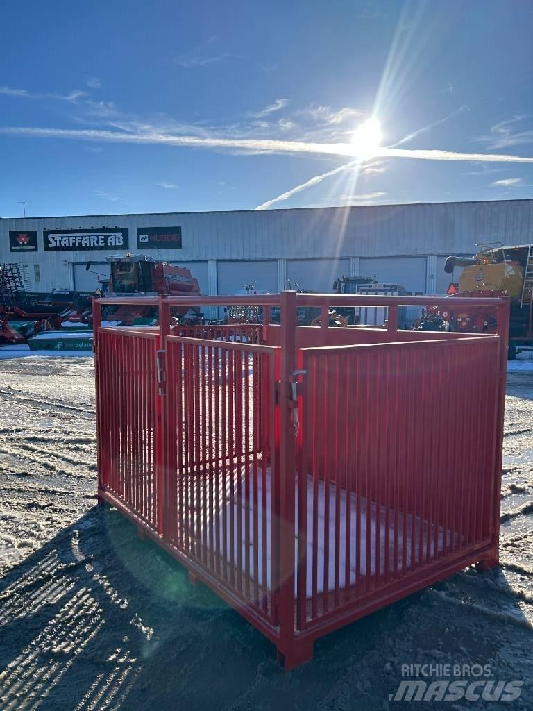 Dinapolis G 240 Farm machinery