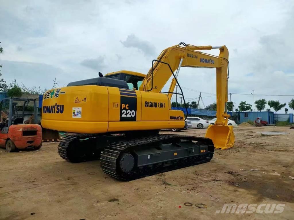 Komatsu PC 220 Crawler excavators