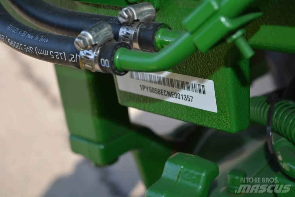 John Deere 5058E Tractors