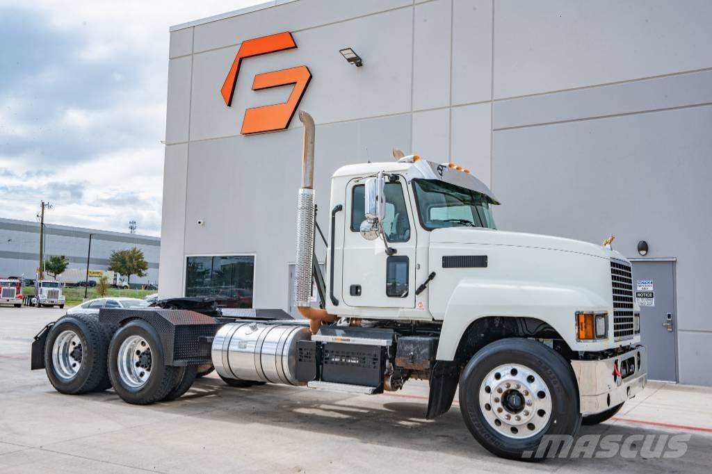 Mack Pinnacle 64T Prime Movers