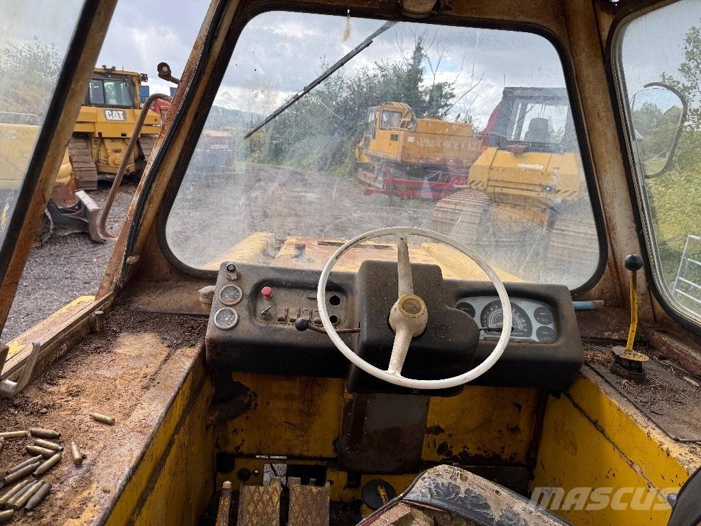 JCB 3 C II Backhoe