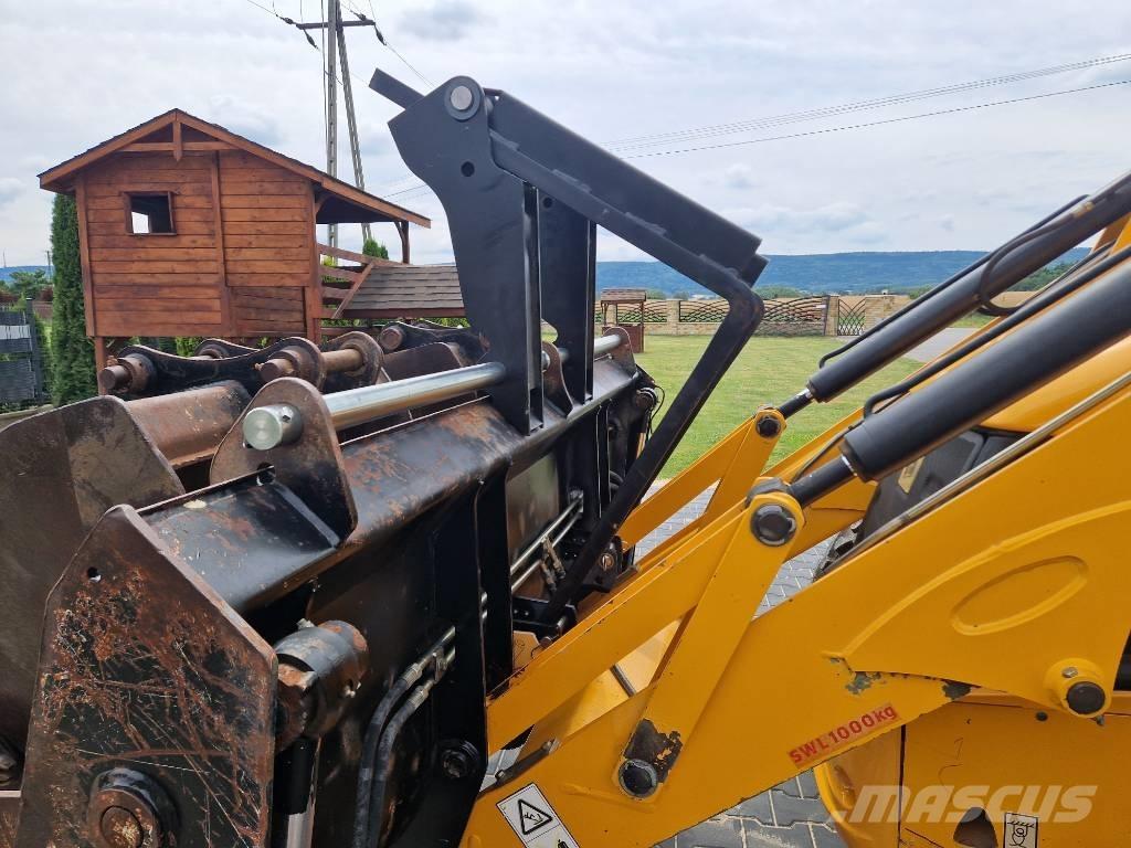 JCB 3 CX Backhoe