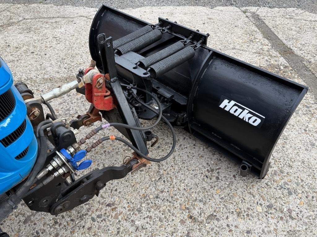 LS J 27 HST Snowline Tractors