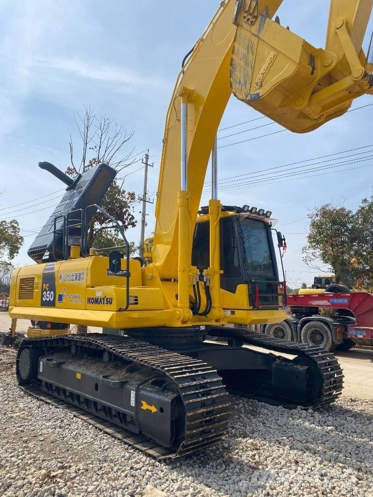 Komatsu 240LC-8 Crawler excavators