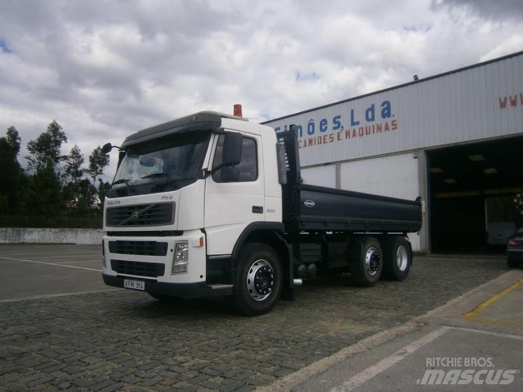Volvo FM9 300 Tipper trucks