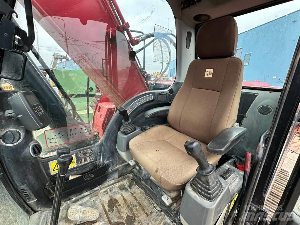 JCB JS 240 N LC Crawler excavators