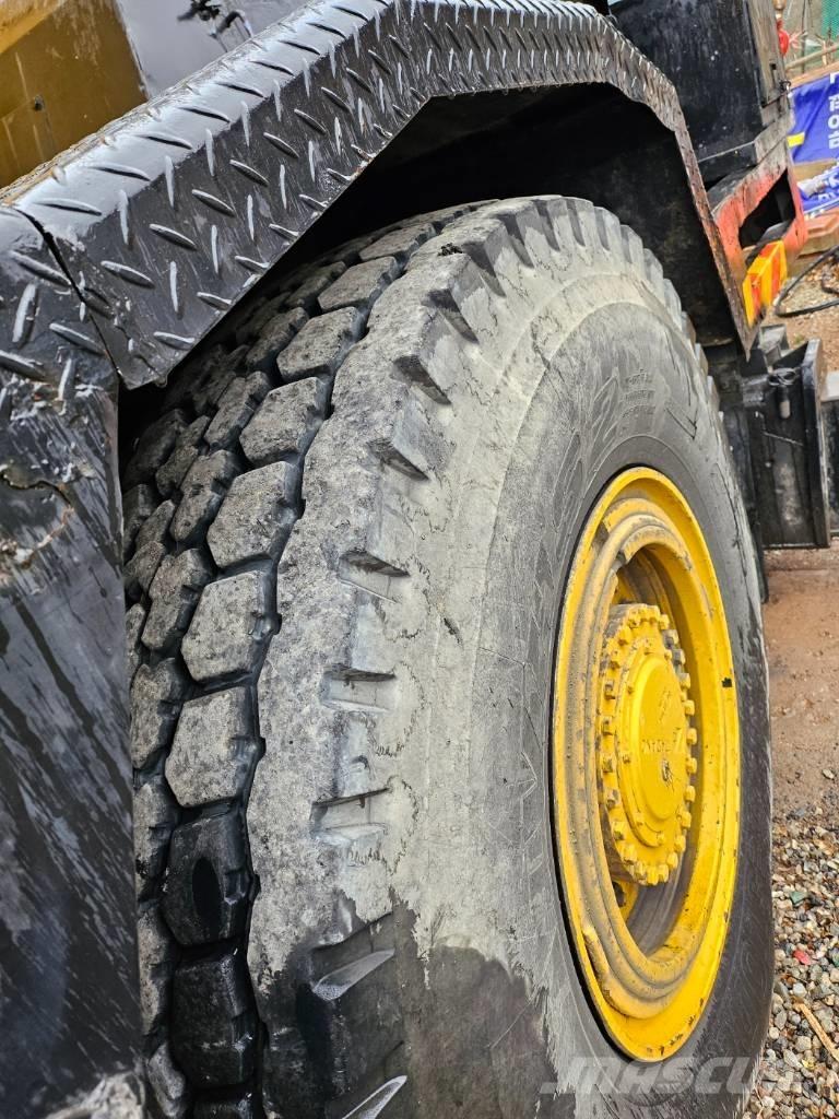 Tadano TR-350M-2 Rough terrain cranes