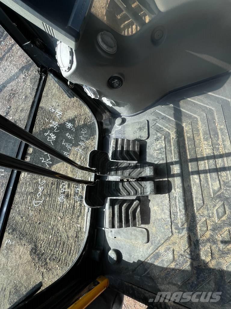 Volvo EC 220 Crawler excavators
