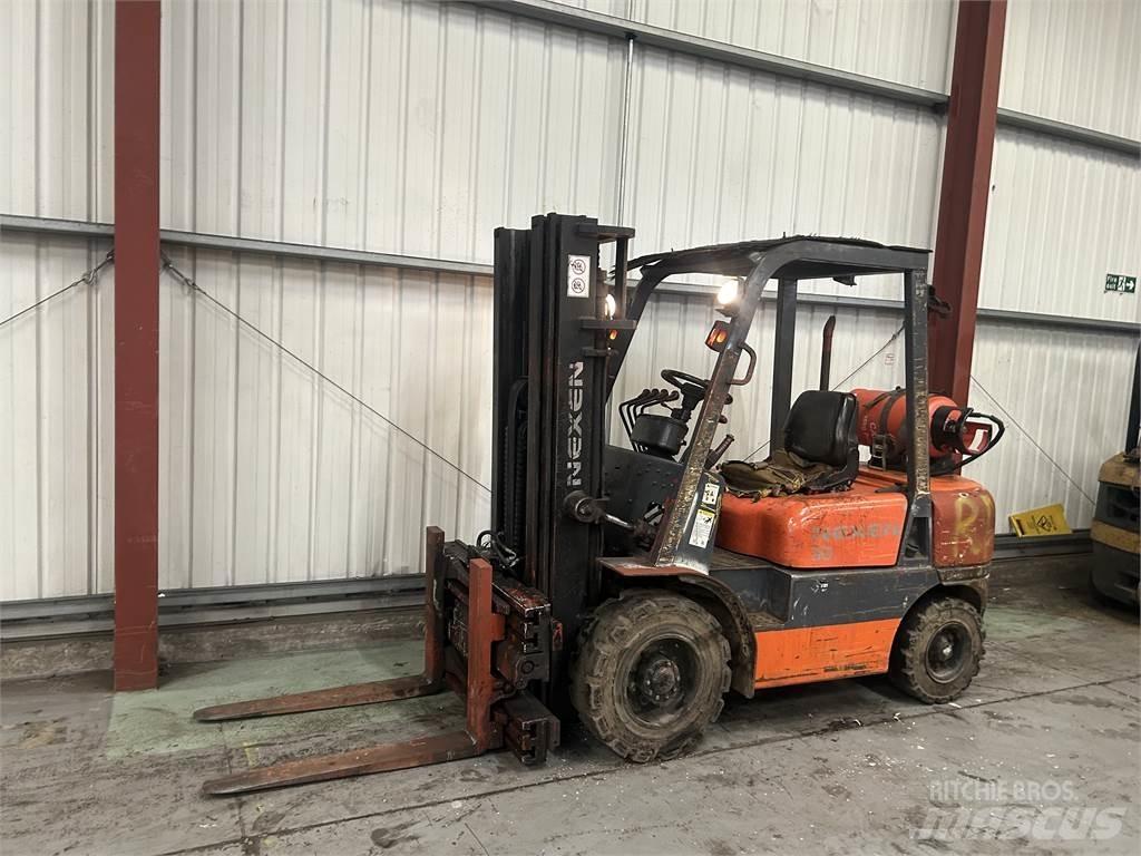  FG30 LPG trucks