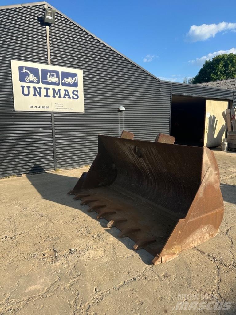 Volvo læsseskovl Buckets
