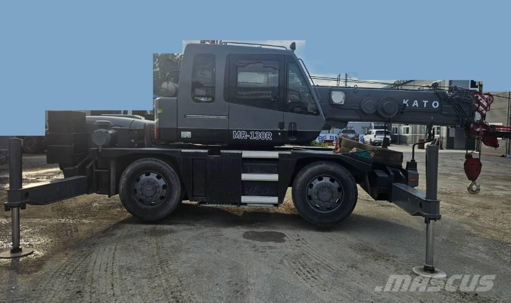 Kato KRM-13H-2 All terrain cranes