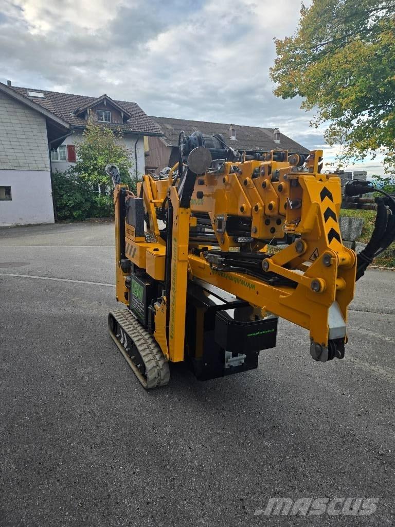 Hoeflon C6E Mini cranes