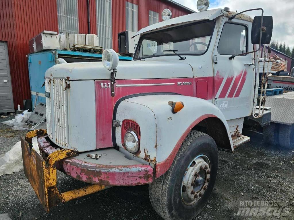 Scania 111 6x2 Chassis Cab trucks