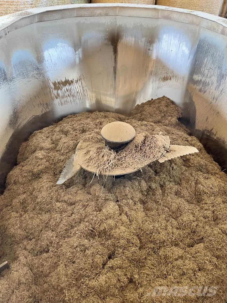  Pagliari Thv 116 Feed mixer