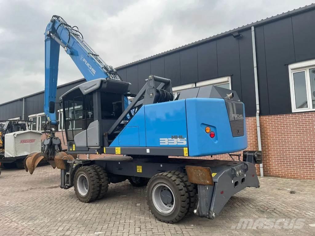 Fuchs MHL335 Waste / industry handlers