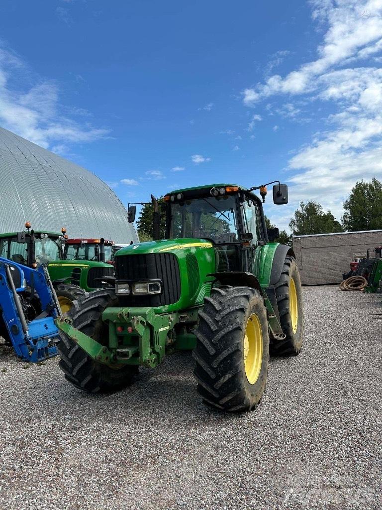John Deere 6820 AP Tractors