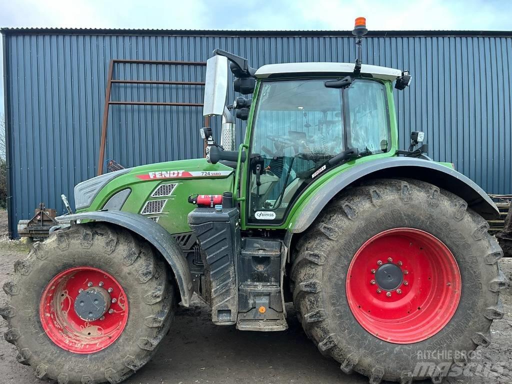 Fendt 724 Profi Plus Tractors