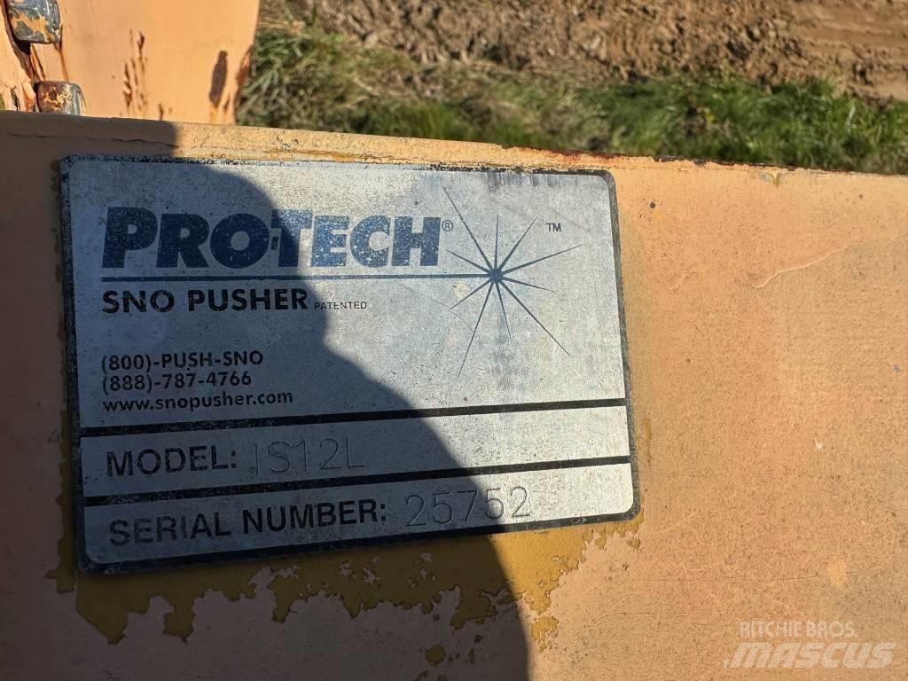  Pro tech LS12' Front loader accessories