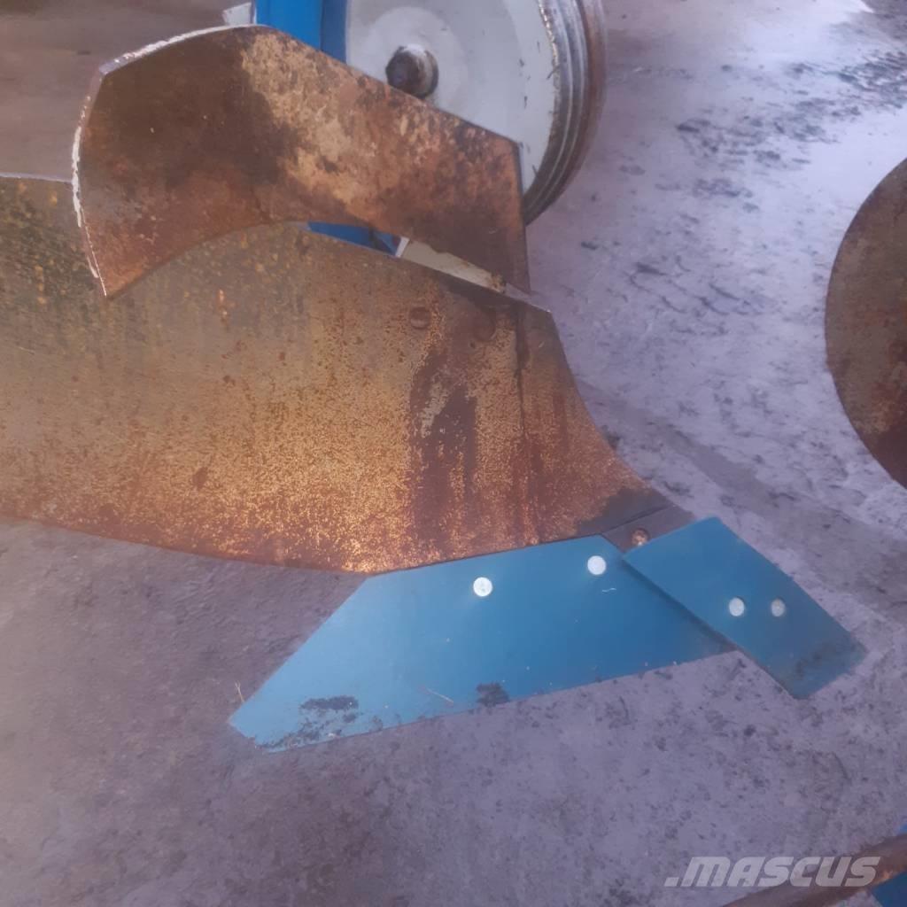 Överum CT 488 H XL Ploughs