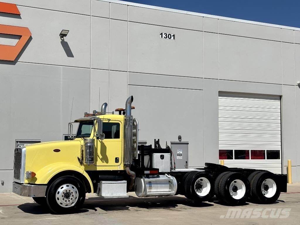 Peterbilt 367 Prime Movers