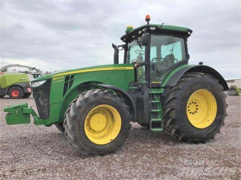 John Deere 8320 R Tractors