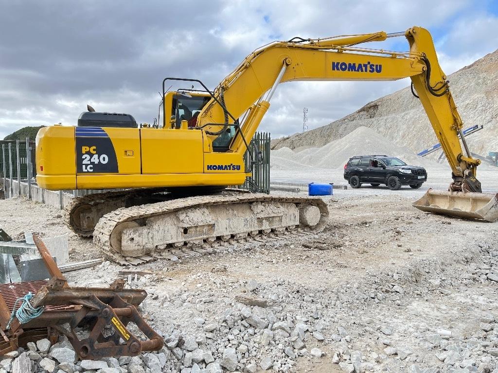 Komatsu PC 240 Crawler excavators