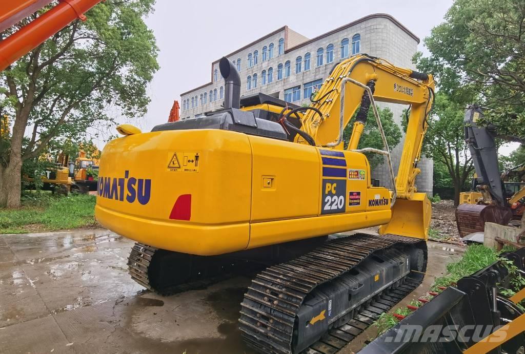 Komatsu PC 220-7 Crawler excavators