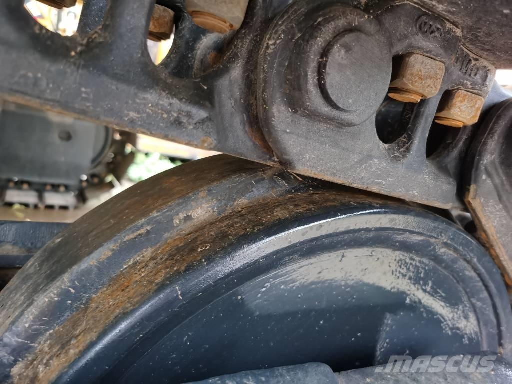 Komatsu PC 220-7 Crawler excavators