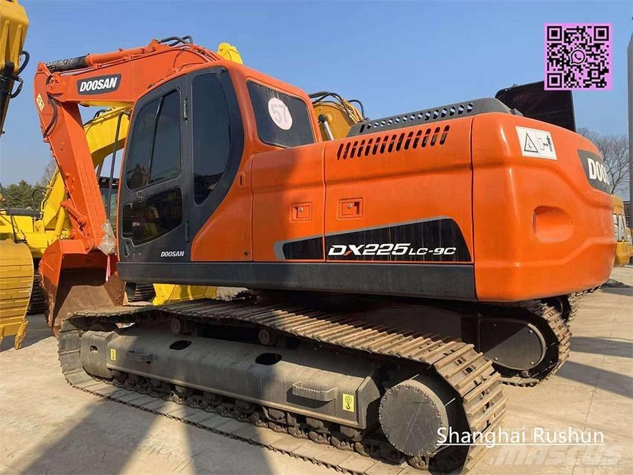 Doosan 225LC-9 Crawler excavators