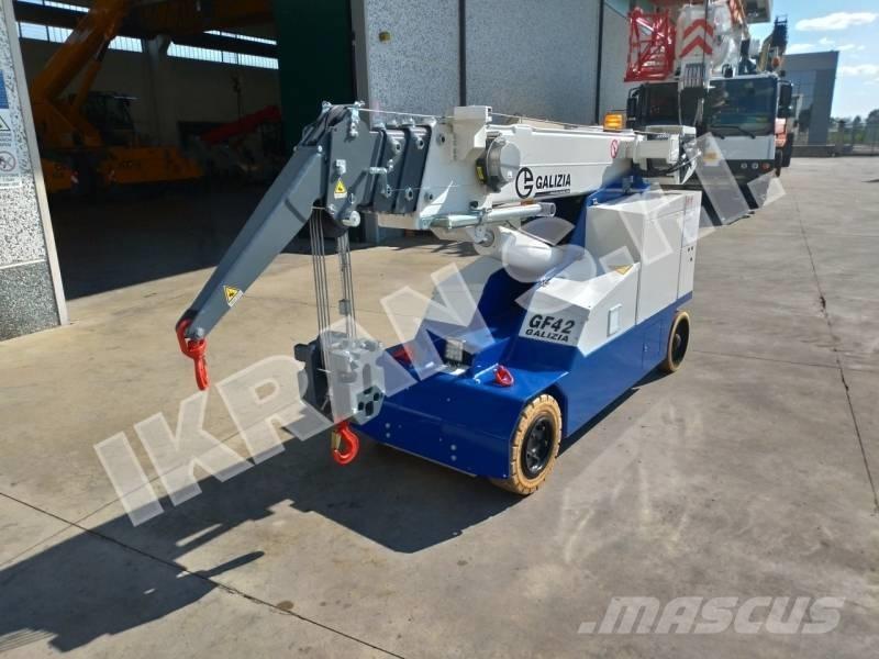 Galizia GF42 Mini cranes