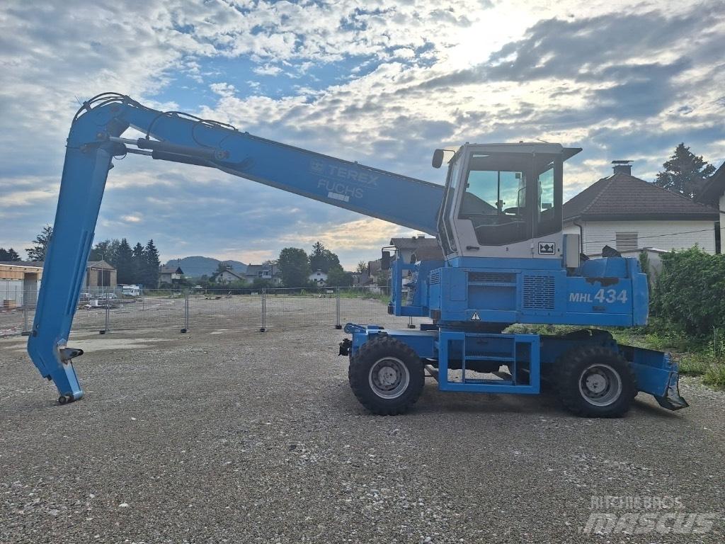 Fuchs MHL 434 Waste / industry handlers