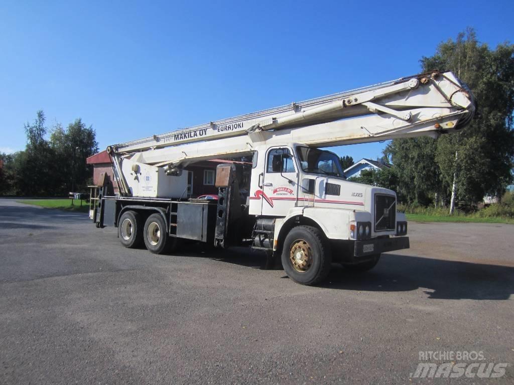 Volvo N 7 6X2 4600 Truck mounted cranes