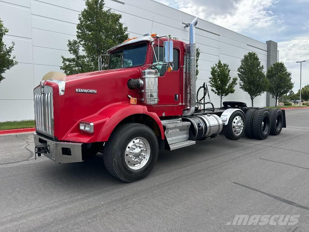 Kenworth T 800 Prime Movers