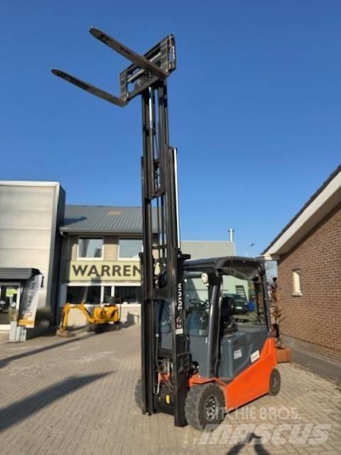 Toyota 8FBMT35 Electric forklift trucks