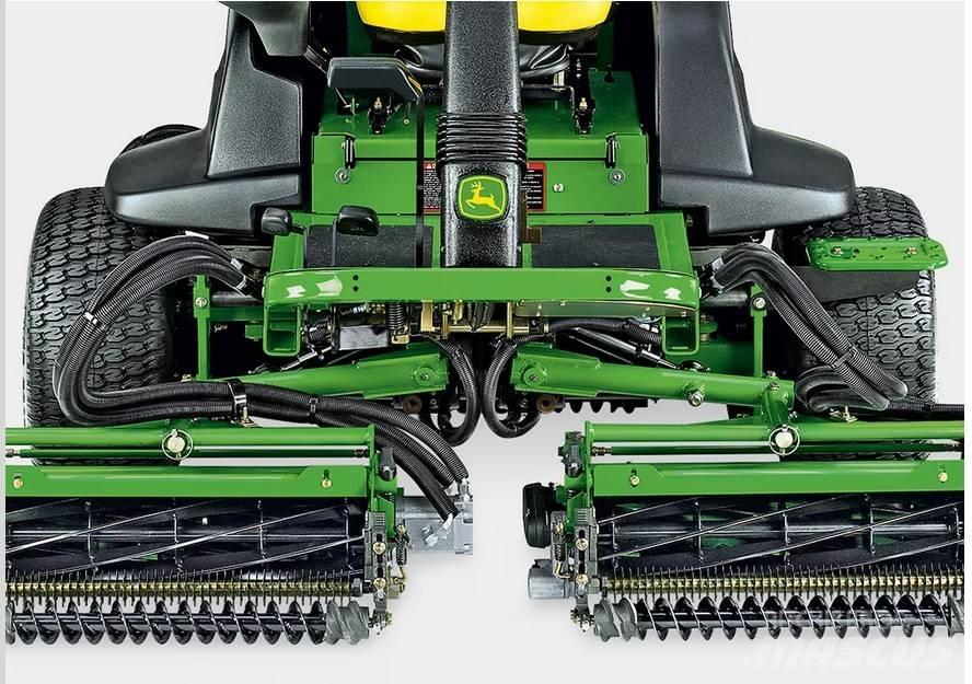 John Deere 2500 A Greens mowers