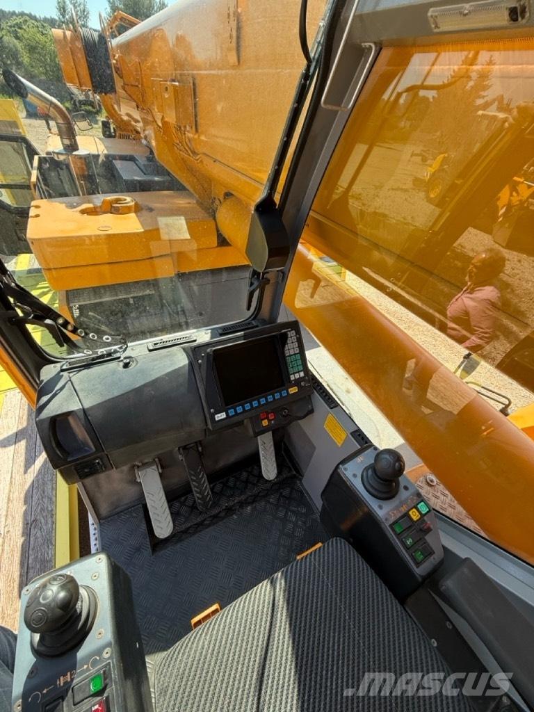 Liebherr LTM 1055 Rough terrain cranes