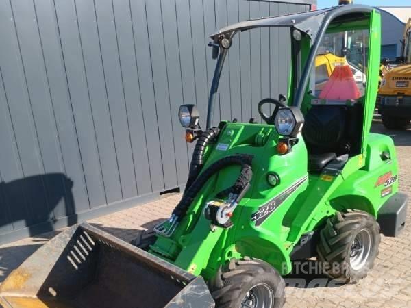 Avant 528 Skid steer loaders