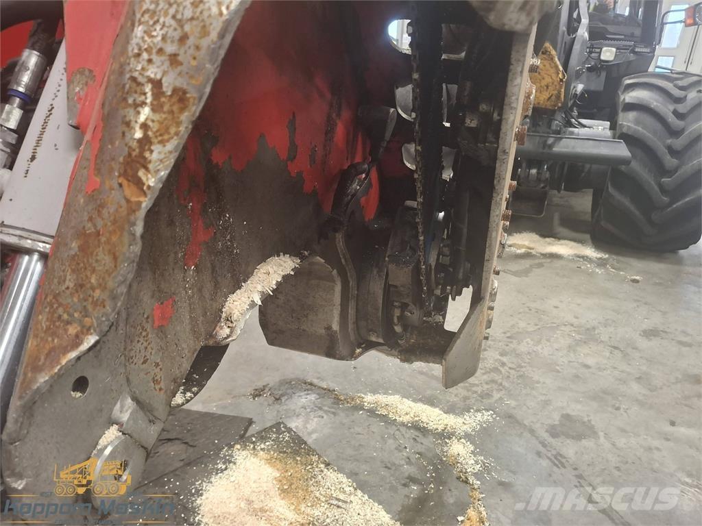 Log Max 3000T Harvester heads