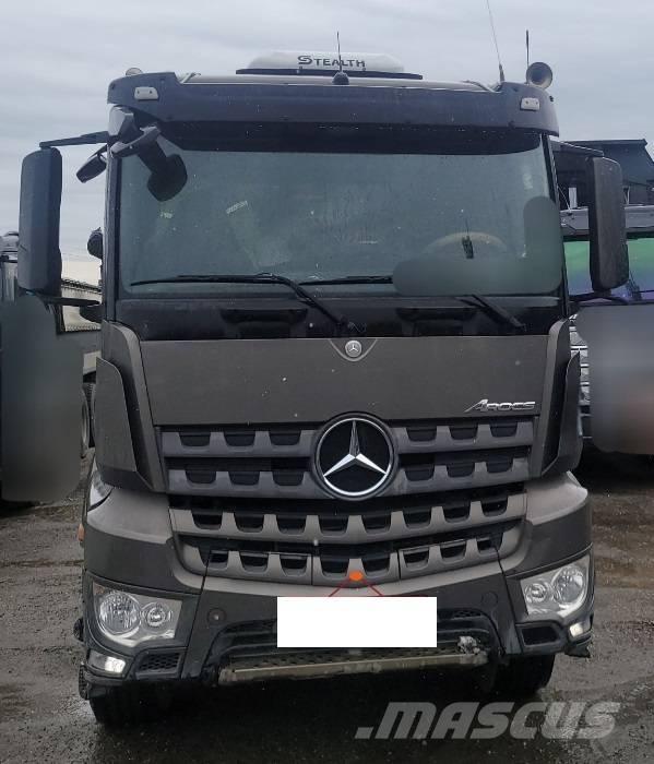 Mercedes-Benz 3951K Site dumpers