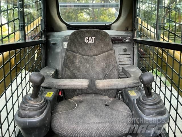 CAT 262 D Skid steer loaders