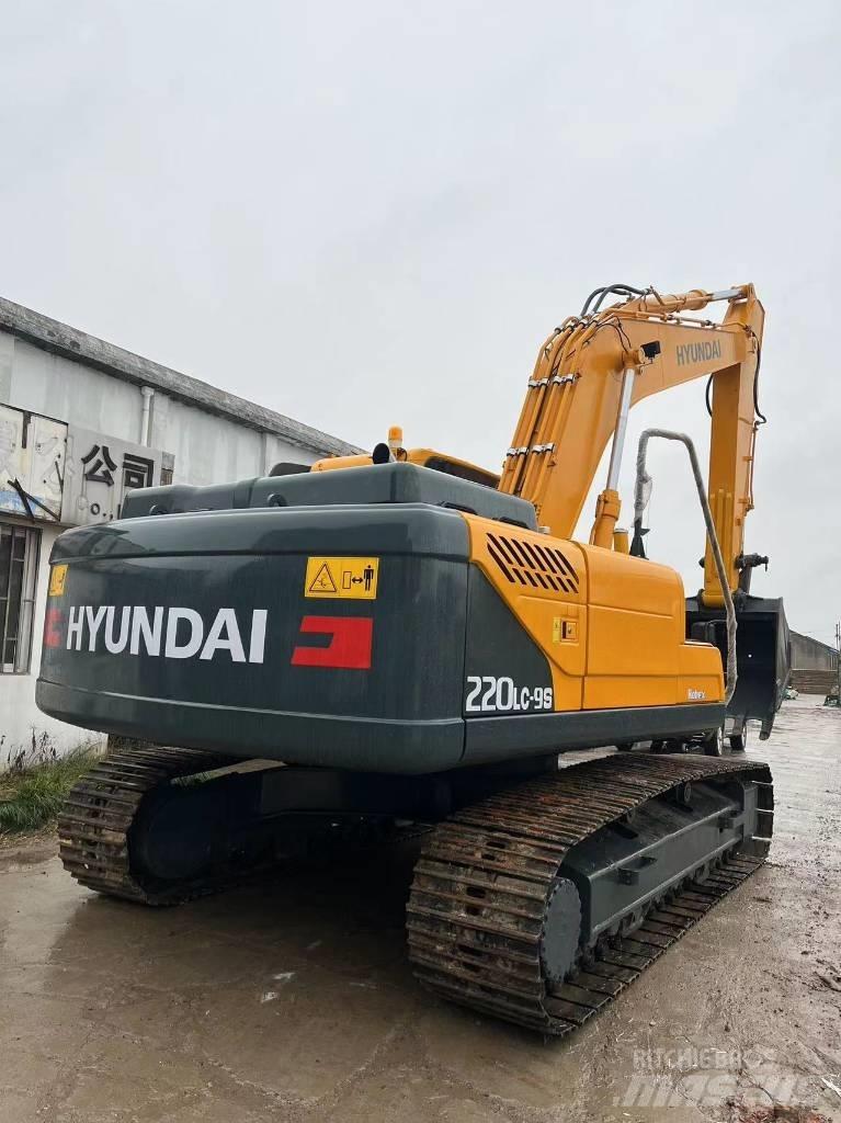 Hyundai R220LC-9S Crawler excavators