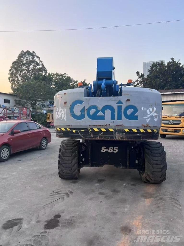 Genie S 85 Telescopic boom lifts