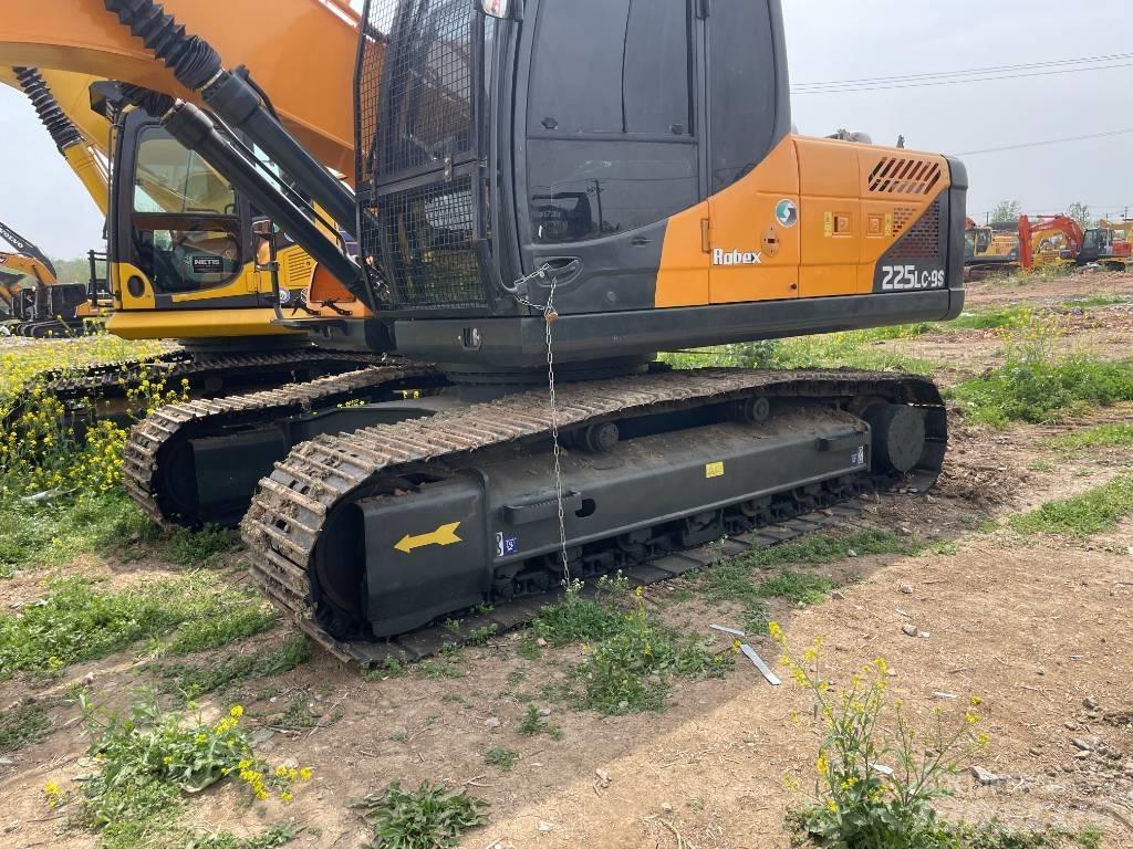 Hyundai 220LC-9S Crawler excavators